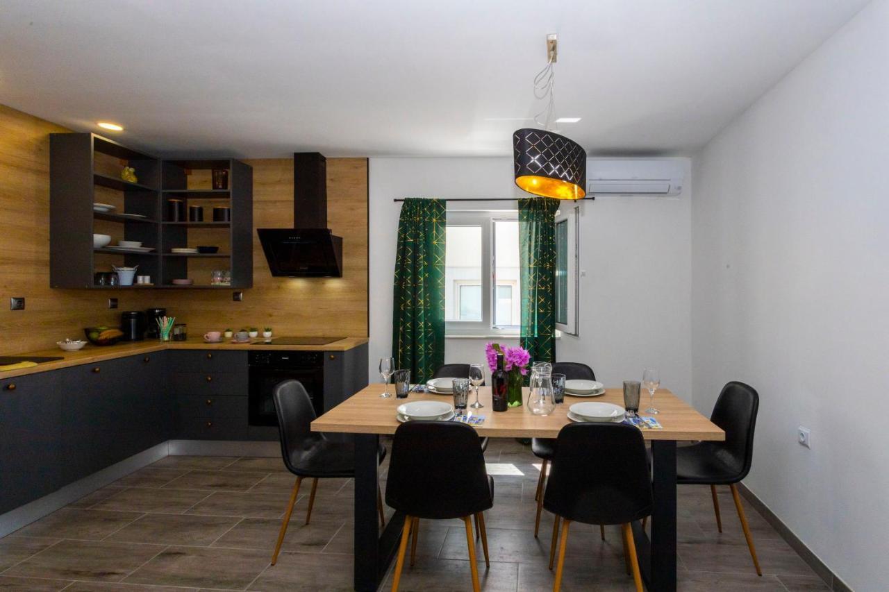 City Apartment Nora, Old Town Located, Free Parking Makarska Eksteriør bilde
