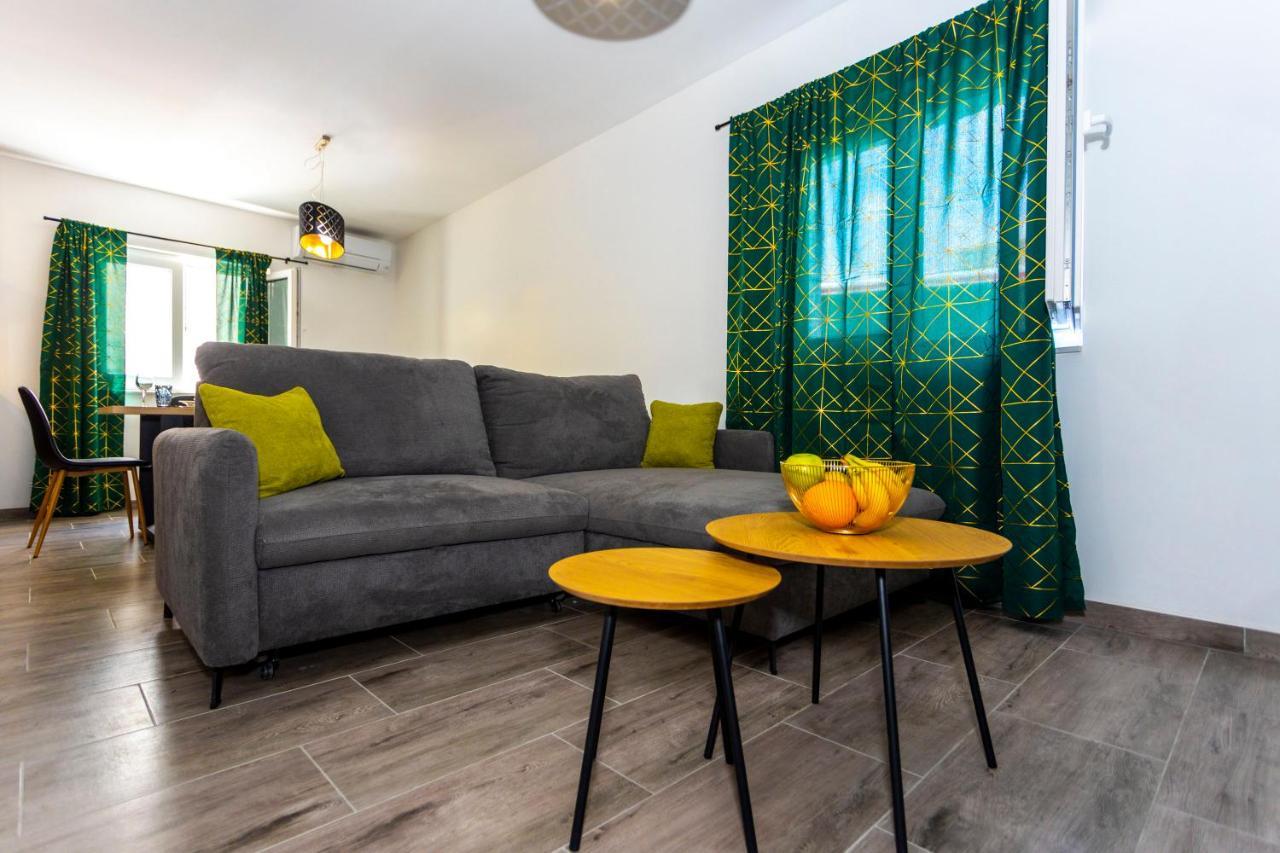 City Apartment Nora, Old Town Located, Free Parking Makarska Eksteriør bilde