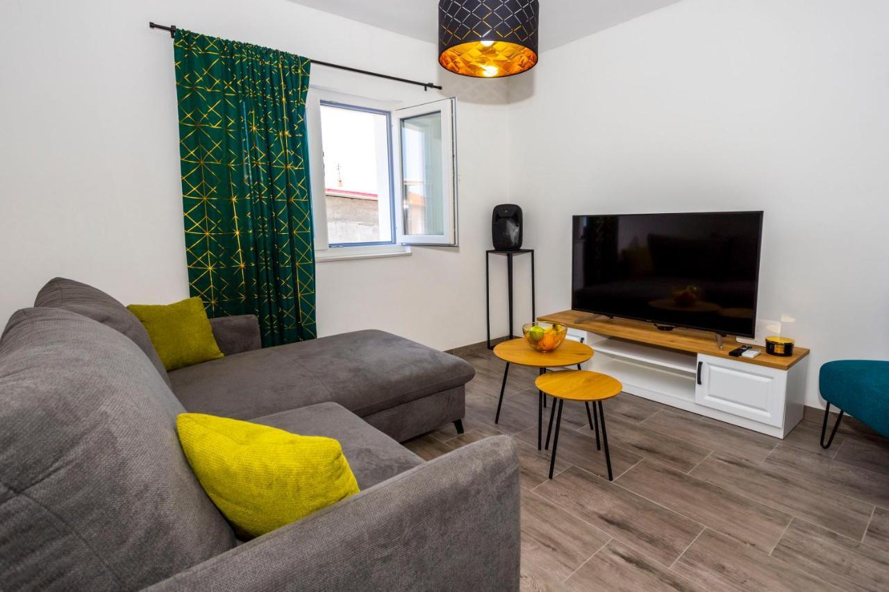 City Apartment Nora, Old Town Located, Free Parking Makarska Eksteriør bilde