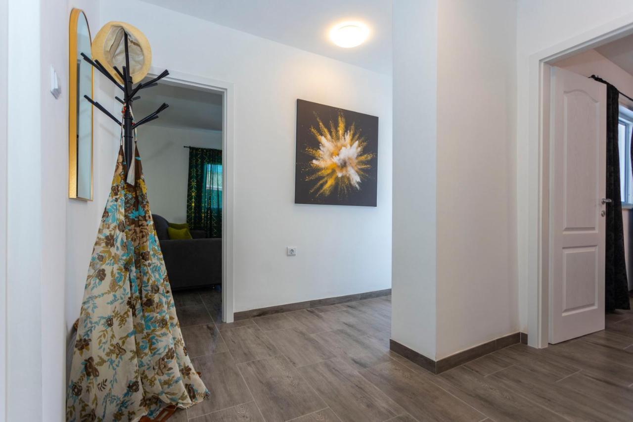City Apartment Nora, Old Town Located, Free Parking Makarska Eksteriør bilde