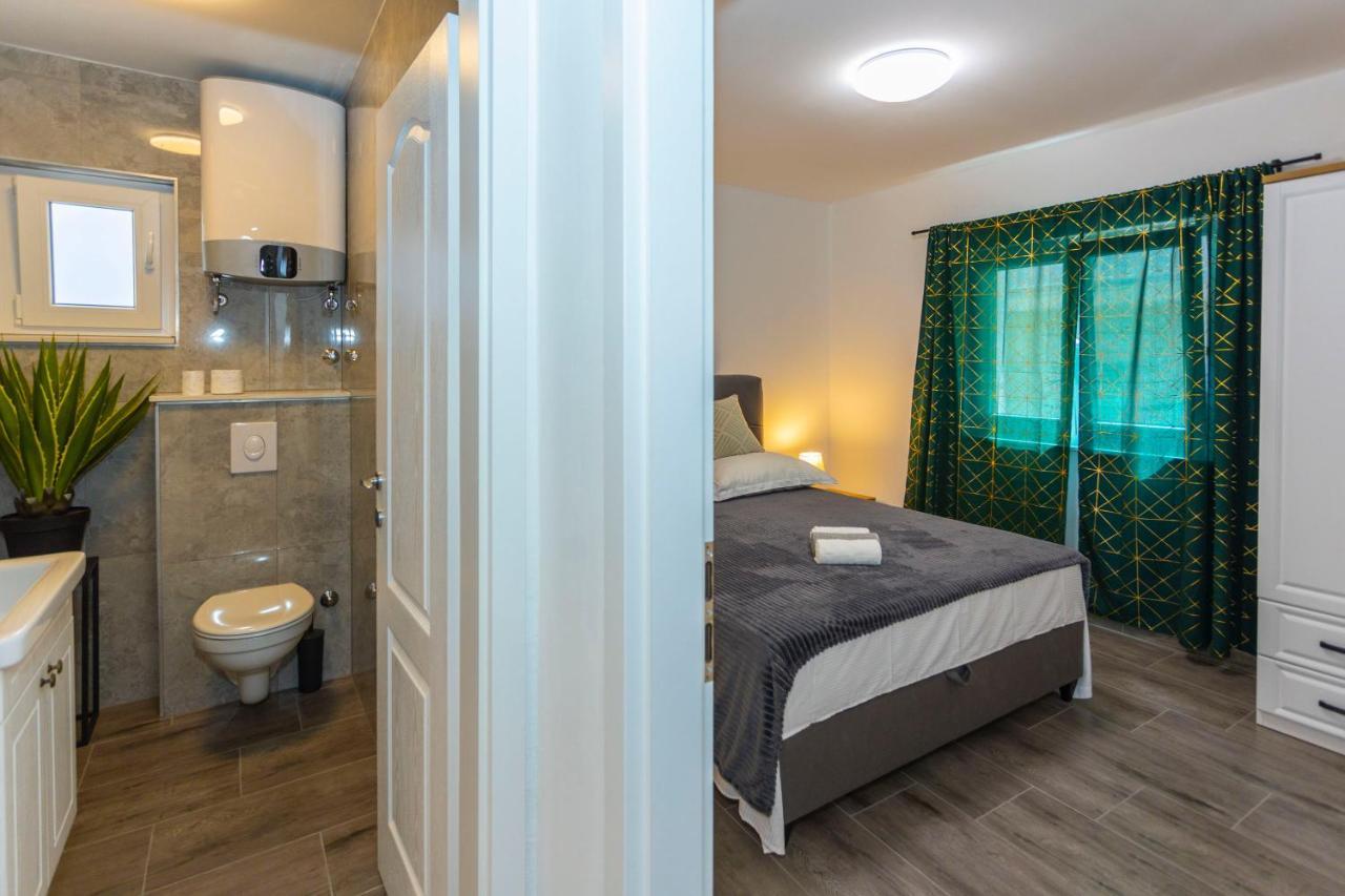 City Apartment Nora, Old Town Located, Free Parking Makarska Eksteriør bilde