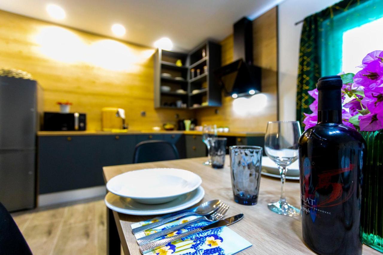 City Apartment Nora, Old Town Located, Free Parking Makarska Eksteriør bilde