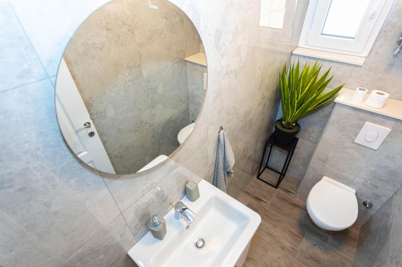 City Apartment Nora, Old Town Located, Free Parking Makarska Eksteriør bilde