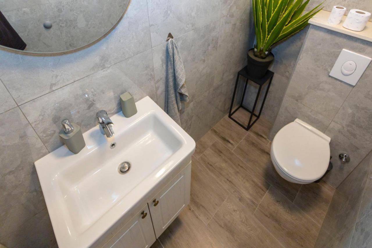 City Apartment Nora, Old Town Located, Free Parking Makarska Eksteriør bilde